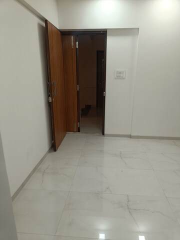 Room in 1 BHK Apartment at Shree Abhishek CHS, Kandivali West – for Sale