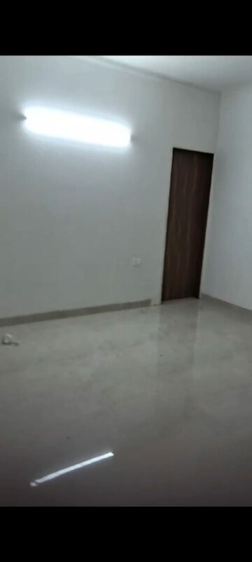 Room in 3.5 BHK Apartment at ATS Le Grandiose, Sector 150 – for Sale