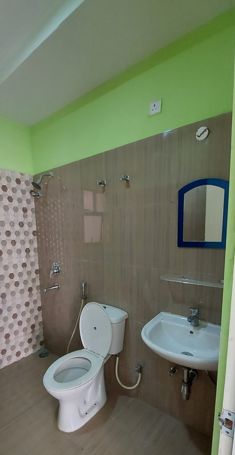 Bathroom, dtc-southern-heights 3 Bedroom 1130 Sq.Ft. Apartment In Joka Kolkata 9306471