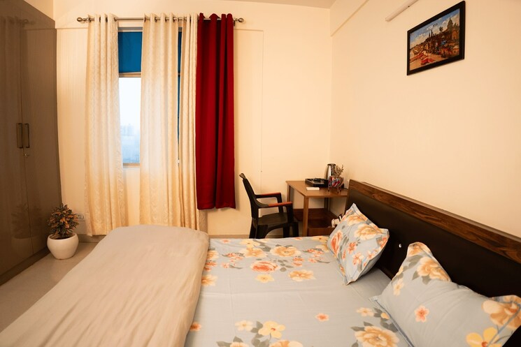 Bedroom, gomti nagar 3 Bedroom 2000 Sq.Ft. Apartment In Gomti Nagar Lucknow 9306484