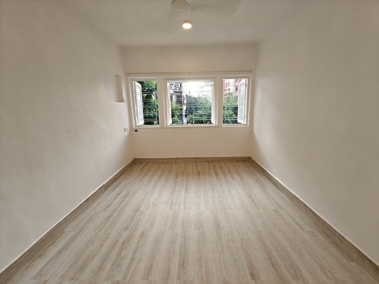 Room, bandra west 2 Bedroom 750 Sq.Ft. Apartment In Bandra West Mumbai 9306474