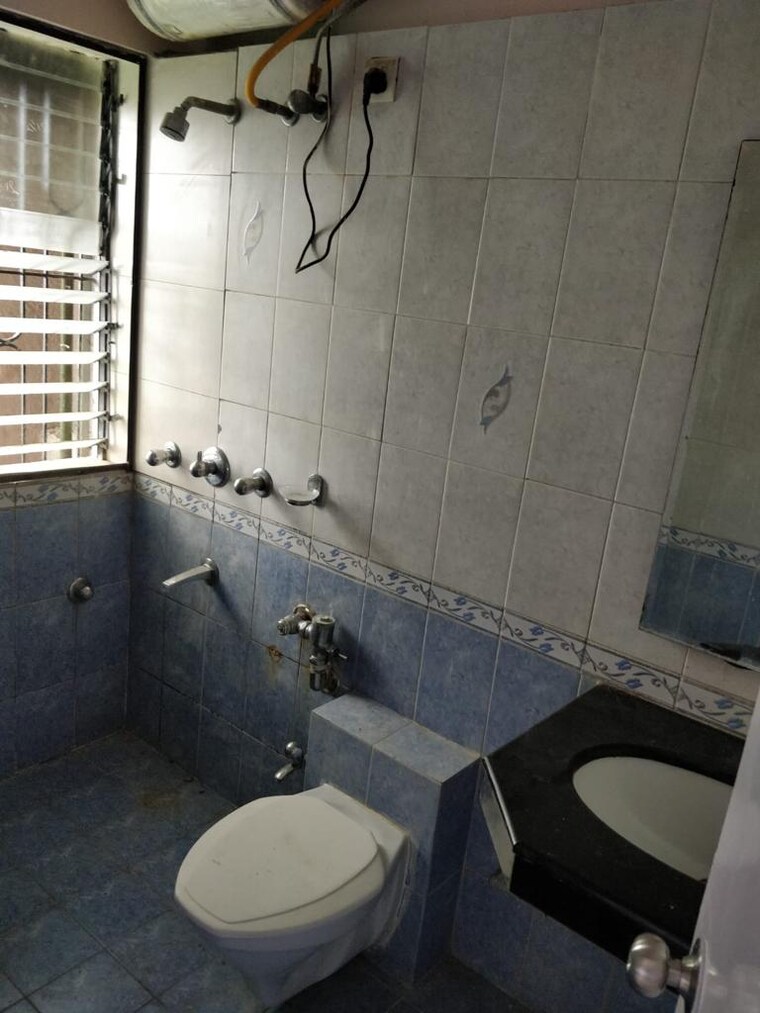 Bathroom, mahindra-mahendra-gesco 3 Bedroom 1400 Sq.Ft. Apartment In Goregaon West Mumbai 9306476