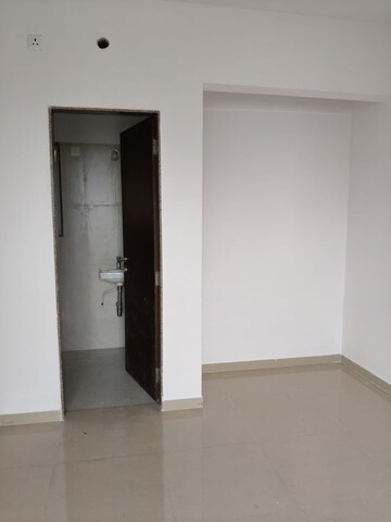 Room in 1 BHK Apartment at Puraniks City Reserva, Ghodbunder Road – for Sale