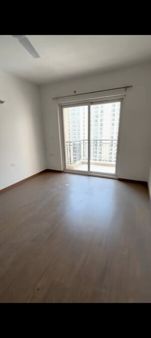 Room in 3 BHK Apartment at ATS Le Grandiose, Sector 150 – for Rent