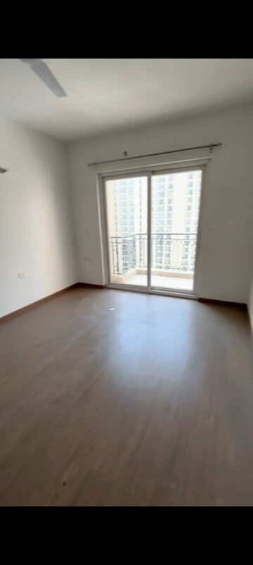 Room in 3 BHK Apartment at ATS Le Grandiose, Sector 150 – for Rent