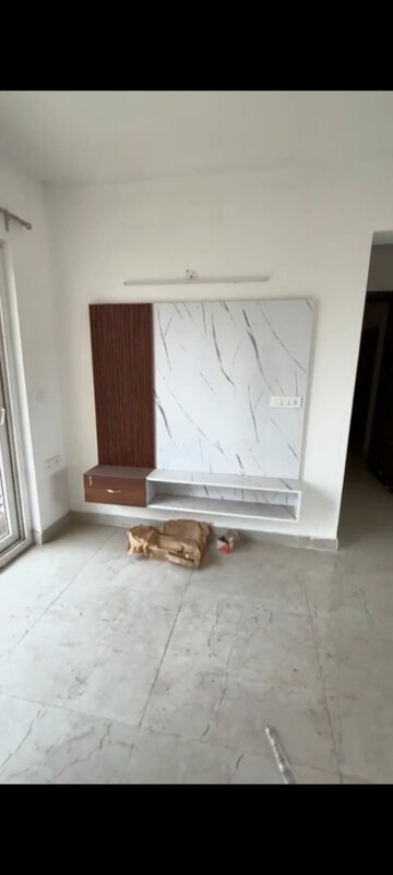 Room in 3 BHK Apartment at ATS Le Grandiose, Sector 150 – for Rent