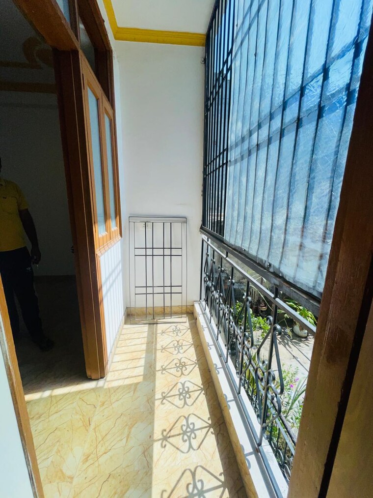 Balcony, sultanpur 2 Bedroom 750 Sq.Ft. Builder Floor In Sultanpur Delhi 9306518