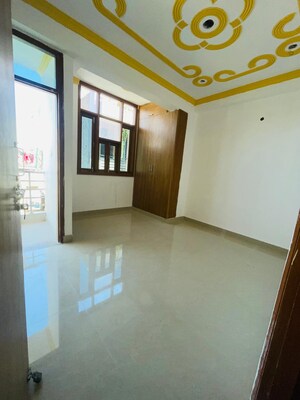 Room in 2 BHK Builder Floor at Sultanpur – for Sale
