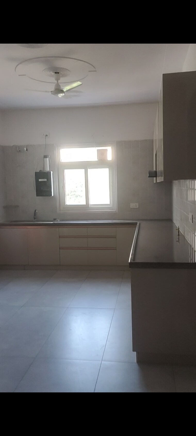 Kitchen, sector 5 2 Bedroom 280 Sq.Yd. Builder Floor In Sector 5 Gurgaon 9306528