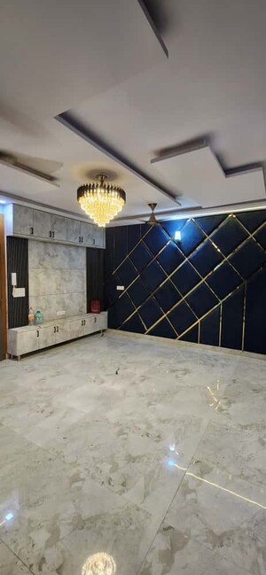 Balcony in 3 BHK Builder Floor at Dwarka Mor – for Rent