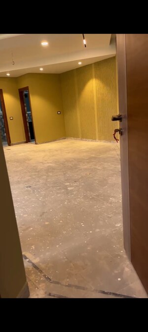  Office Space For Rent in Sultanpur