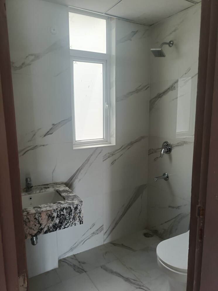 Bathroom, smart-world-gems 3.5 Bedroom 1400 Sq.Ft. Apartment In Sector 89 Gurgaon 9306573