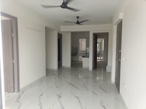 Room in 3.5 BHK Apartment at Smart World Gems, Sector 89 – for Rent