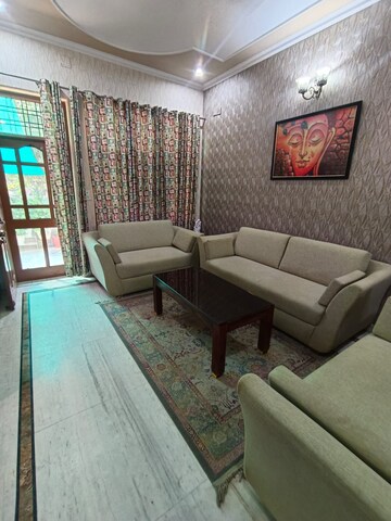Living Room in 3 BHK Independent House at Sector 5 – for Rent