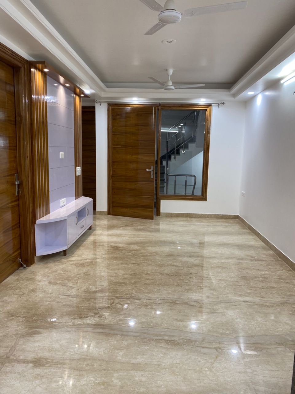 3 BHK Builder Floor For Rent in Vasant Kunj Enclave