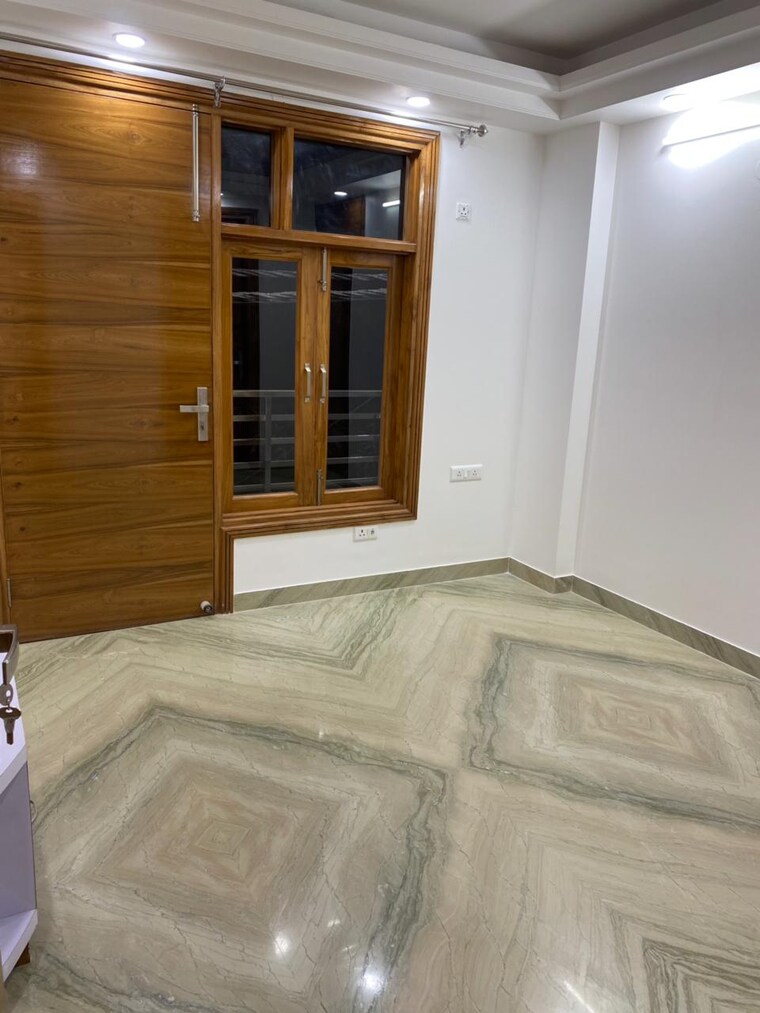 Bedroom, vasant kunj enclave 3 Bedroom 1350 Sq.Ft. Builder Floor In Vasant Kunj Enclave Delhi 9306585