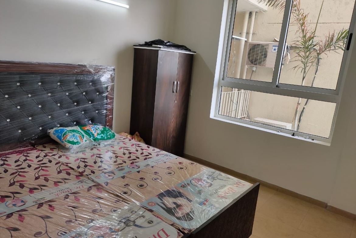 2 BHK Apartment For Rent in International Airport Road