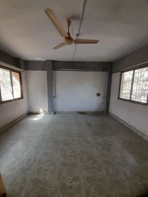 Room in 3 BHK Apartment at Kothrud – for Sale