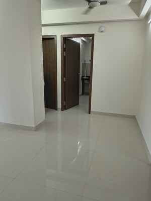 Furnished Amenities in 2 BHK Apartment at Worli Naka – for Rent