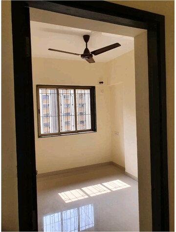 Room in 3 BHK Apartment at Runwal Garden City, Balkum Pada – for Sale