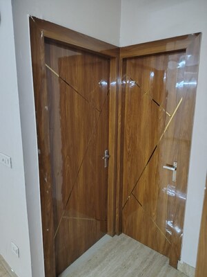 Furnished Amenities in 3 BHK Apartment at Amrapali Golf Homes, Sector 4 Greater Noida – for Rent