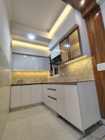 Kitchen in 3 BHK Apartment at Amrapali Golf Homes, Sector 4 Greater Noida – for Rent