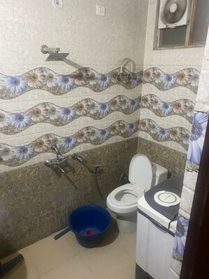 Attached Bathroom in 2 BHK Builder Floor at Ansal Palam Triangle, Palam Vihar Extension – for Rent