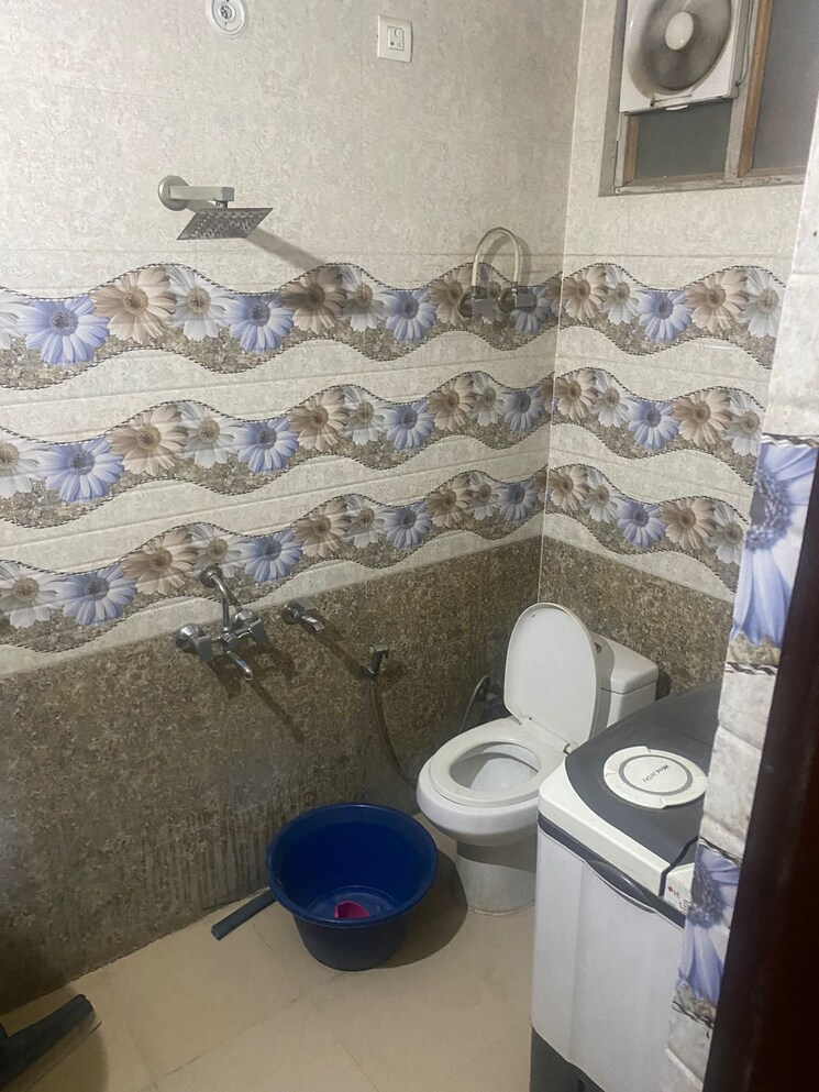 Attached Bathroom, ansal-palam-triangle 2 Bedroom 850 Sq.Ft. Builder Floor In Palam Vihar Extension Gurgaon 9306721