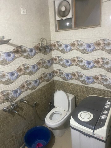 Parking in 2 BHK Builder Floor at Ansal Palam Triangle, Palam Vihar Extension – for Rent