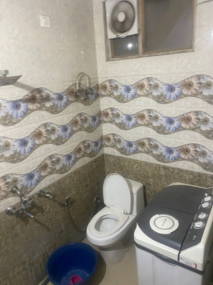  Parking, ansal-palam-triangle 2 Bedroom 850 Sq.Ft. Builder Floor In Palam Vihar Extension Gurgaon 9306721