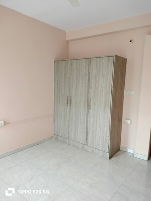 Room in 1.5 BHK Builder Floor at Gomti Nagar – for Rent