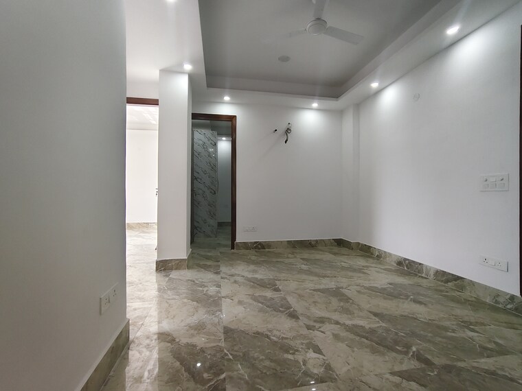 Living Room, freedom fighters enclave 3 Bedroom 1800 Sq.Ft. Apartment In Freedom Fighters Enclave Delhi 9306747