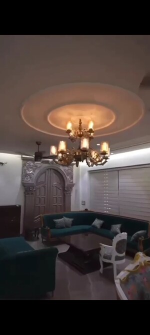 Living Room in 5 BHK Independent House at DLF Atria, Dlf Phase ii – for Sale