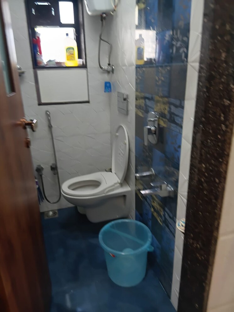 Bathroom, shantikunj 1 Bedroom 550 Sq.Ft. Apartment In Dadar East Mumbai 9306740