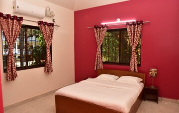 Bedroom in 2 BHK Builder Floor at Parra – for Rent