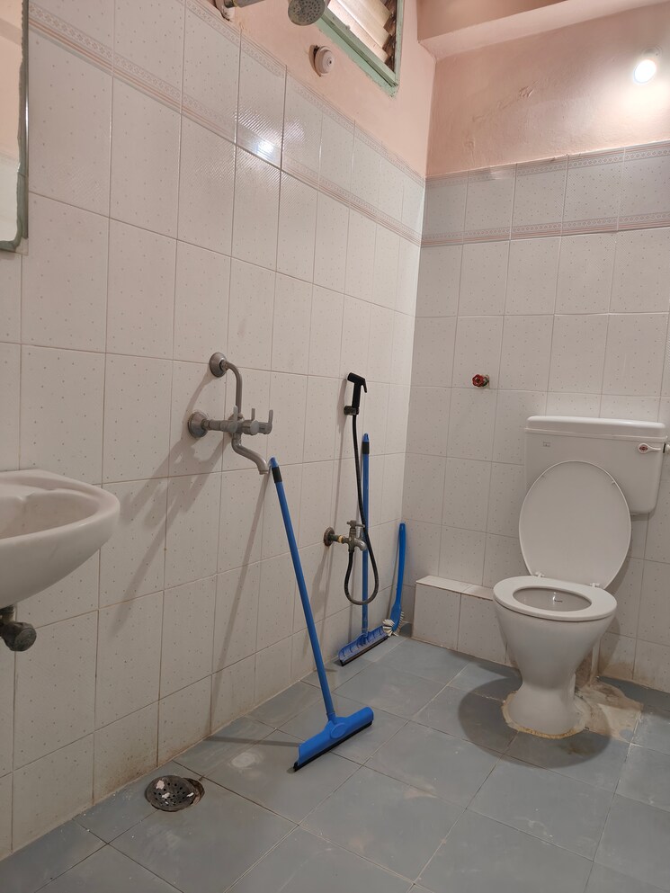 Bathroom, west-apartments 3 Bedroom 1850 Sq.Ft. Apartment In West Marredpally Hyderabad 9306812