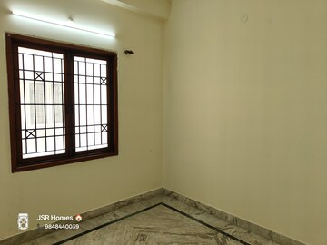 Room in 3 BHK Apartment at Laxmi Nivas Begumpet, Begumpet – for Rent