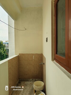 Room in 3 BHK Apartment at Laxmi Nivas Begumpet, Begumpet – for Rent