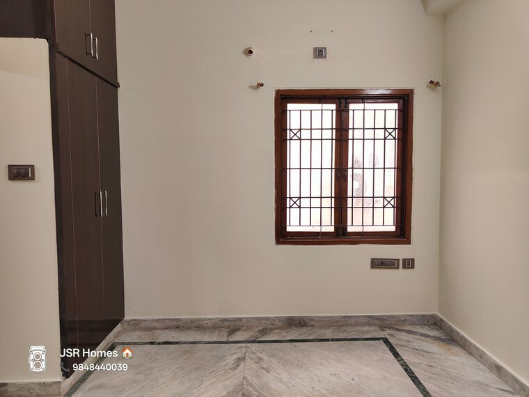 Room, laxmi-nivas-begumpet 3 Bedroom 1550 Sq.Ft. Apartment In Begumpet Hyderabad 9306853