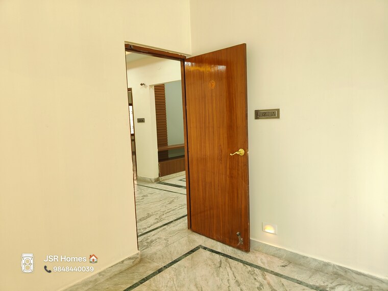 Room, laxmi-nivas-begumpet 3 Bedroom 1550 Sq.Ft. Apartment In Begumpet Hyderabad 9306853