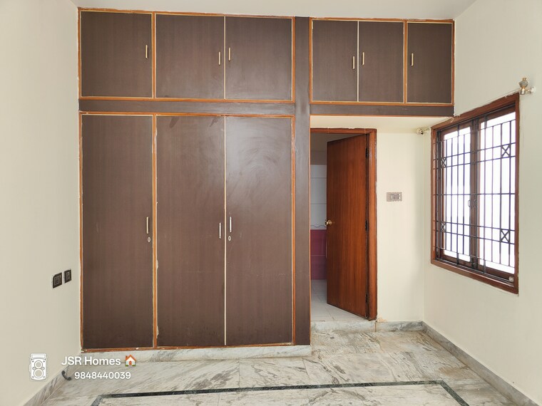 Room, laxmi-nivas-begumpet 3 Bedroom 1550 Sq.Ft. Apartment In Begumpet Hyderabad 9306853