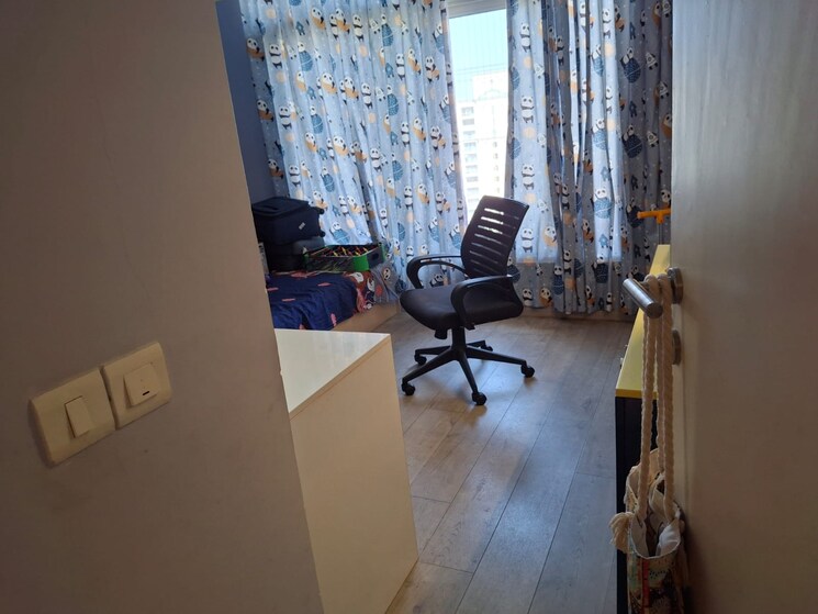 Master Bedroom, hiranandani-eagleridge-wing-b 3 Bedroom 999 Sq.Ft. Apartment In Thane West Thane 9306863