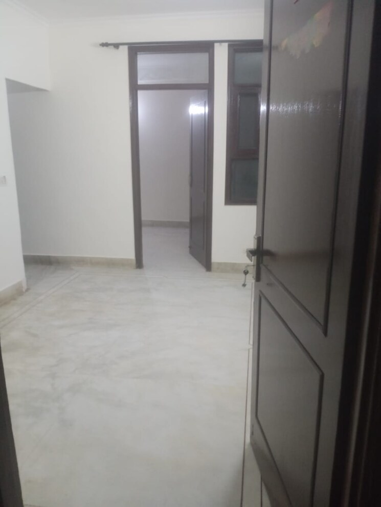 Room, sultanpur 1 Bedroom 450 Sq.Ft. Builder Floor In Sultanpur Delhi 9306870