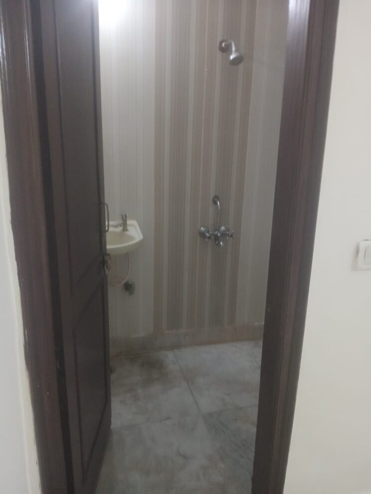 undefined, sultanpur 1 Bedroom 450 Sq.Ft. Builder Floor In Sultanpur Delhi 9306870