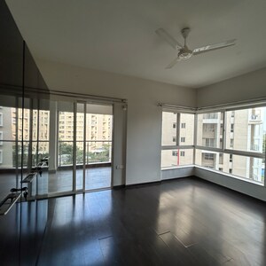 Room in 3 BHK Apartment at Kolte Patil 24K Glitterati, Pimple Nilakh – for Rent