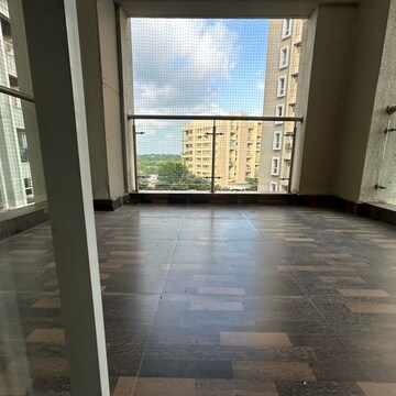 Room in 3 BHK Apartment at Kolte Patil 24K Glitterati, Pimple Nilakh – for Rent