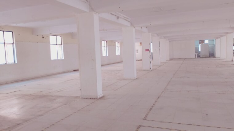 undefined, sector 57 Commercial Office Space in IT/SEZ 5000 Sq.Ft. In Sector 57 Noida 9306891