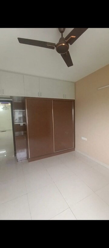 Room in 3 BHK Apartment at Kolte Patil Mirabilis, Horamavu – for Rent