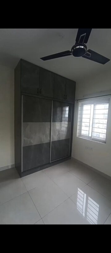 Room in 3 BHK Apartment at Kolte Patil Mirabilis, Horamavu – for Rent