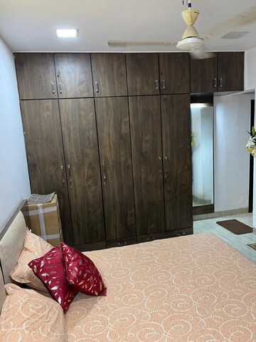 Bedroom in 3.5 BHK Apartment at Ashutosh CHS, Malabar Hill – for Sale